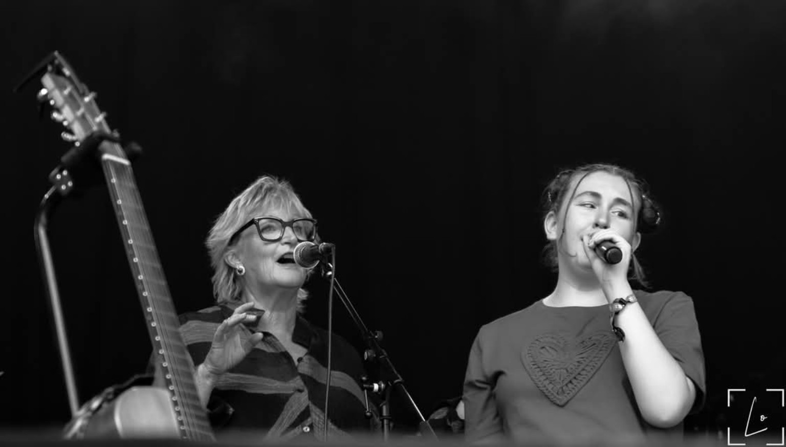 Lou chante en duo aux Francofolies de Spa